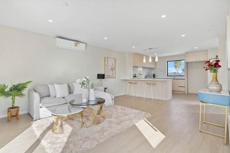 Photo of property in 24f Wayne Drive, Mangere, Auckland, 2022