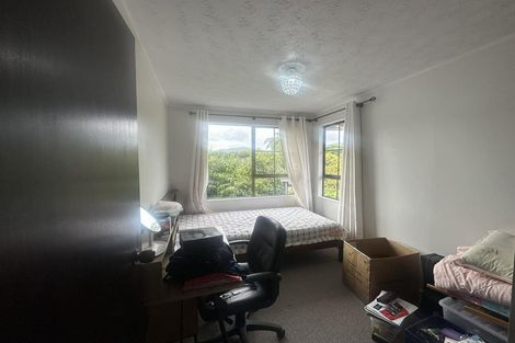Photo of property in 2 Mcenroe Grove, Naenae, Lower Hutt, 5011
