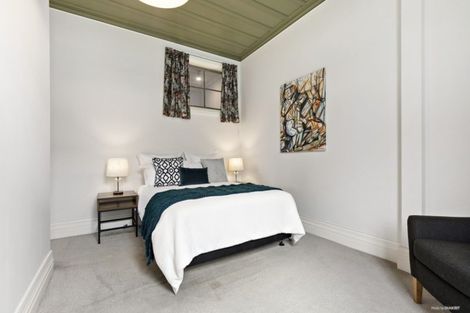 Photo of property in 33 Hobson Crescent, Thorndon, Wellington, 6011