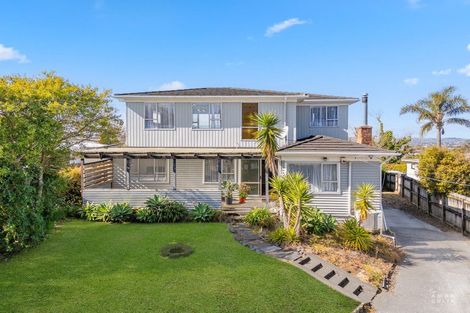 Photo of property in 207 Don Buck Road, Massey, Auckland, 0614