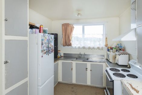 Photo of property in 11 Cambridge Terrace, Kaiti, Gisborne, 4010