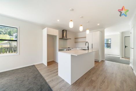 Photo of property in 1/1 Helvetia Grove, Naenae, Lower Hutt, 5011