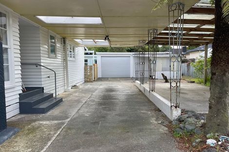 Photo of property in 4 Gibbs Crescent, Wainuiomata, Lower Hutt, 5014