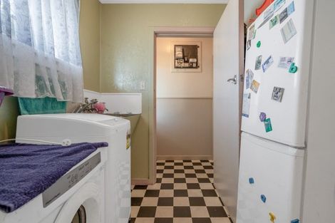 Photo of property in 43 Regent Street, Newfield, Invercargill, 9812