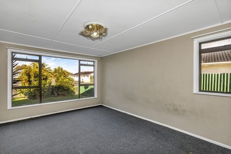 Photo of property in 48 Convair Crescent, Mangere, Auckland, 2022