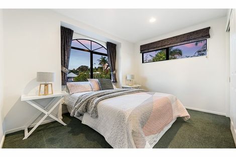 Photo of property in 45 Chamari Close, Titirangi, Auckland, 0604