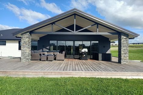Photo of property in 22 Old Vintners Close, Te Kauwhata, 3782
