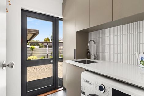 Photo of property in 908a Victoria Street, Parkvale, Hastings, 4122