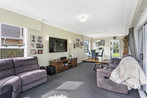 Photo of property in 9 Fairview Road, Papatoetoe, Auckland, 2025