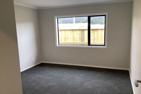 Photo of property in 35 Grovedale Square, Wainuiomata, Lower Hutt, 5014