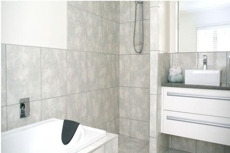 Photo of property in 245c Hill Road, The Gardens, Auckland, 2105