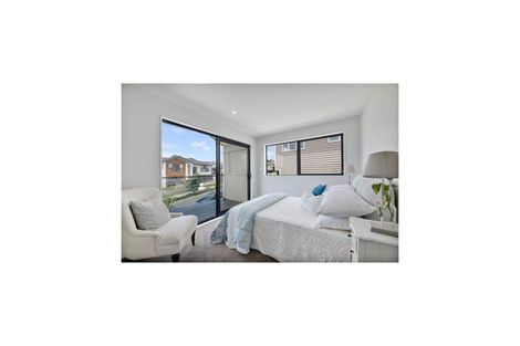 Photo of property in 39 Pacific Heights Road, Orewa, 0931