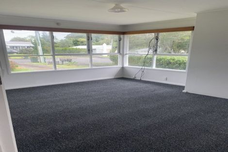 Photo of property in 5 Dennis Road, Papatoetoe, Auckland, 2025
