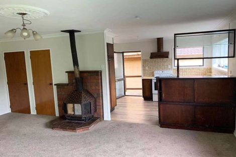 Photo of property in 2/1 Claude Brookes Drive, Henderson, Auckland, 0612