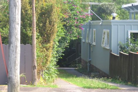 Photo of property in 2/34 Queen Mary Avenue, New Lynn, Auckland, 0600
