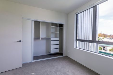 Photo of property in 7/2 Moor Avenue, Te Atatu Peninsula, Auckland, 0610