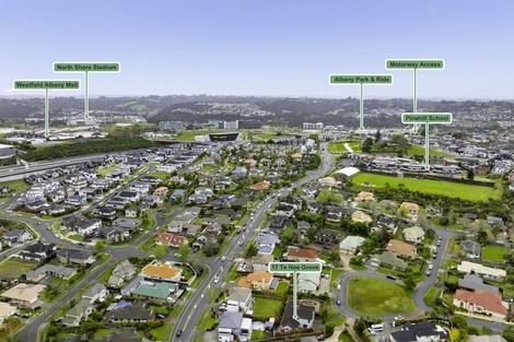 Photo of property in 17 Te Hoe Grove, Pinehill, Auckland, 0632