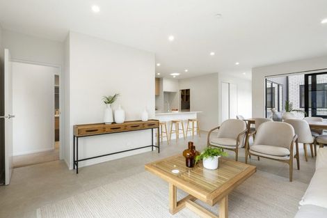 Photo of property in 55 Parkmore Drive, Rosehill, Papakura, 2113