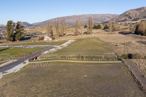 Photo of property in 15 Glenbrae Crescent, Wanaka, 9305