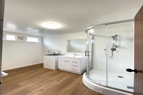 Photo of property in 2 South Pacific Place, Henderson, Auckland, 0612
