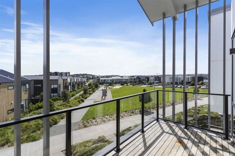 Photo of property in 2/48 Nugget Avenue, Hobsonville, Auckland, 0616
