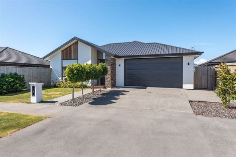 Photo of property in 15 Helen Place, Halswell, Christchurch, 8025