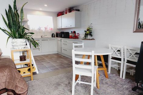 Photo of property in 5/80 Portage Road, New Lynn, Auckland, 0600