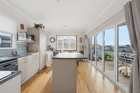 Photo of property in 194 Parsons Street, Tawhero, Whanganui, 4501