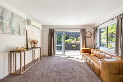 Photo of property in 17 Sumner Terrace, Aotea, Porirua, 5024