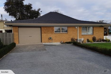 Photo of property in 1/2 Taonui Street, Rosehill, Papakura, 2113