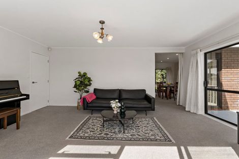 Photo of property in 2/42 Beulah Avenue, Rothesay Bay, Auckland, 0630