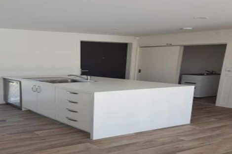 Photo of property in 10 Kanorau Place, Mangere, Auckland, 2022