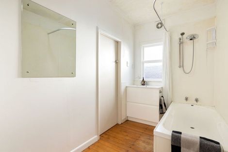 Photo of property in 12 Thornton Road, Cambridge, 3434