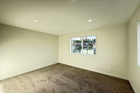 Photo of property in 6 Kapeta Lane, Karaka, 2113