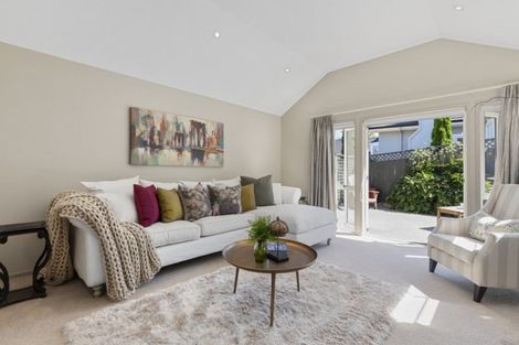 Photo of property in 14 Kenmure Place, Bethlehem, Tauranga, 3110