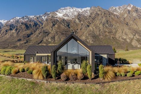 Photo of property in 1 Chimney Lane, Jacks Point, Queenstown, 9371