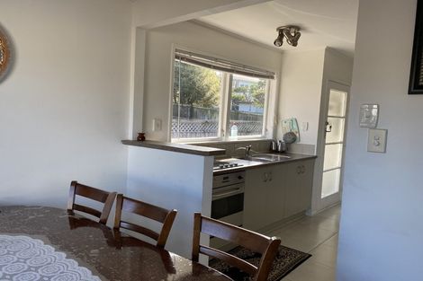 Photo of property in 2/24 Hatherlow Street, Glenfield, Auckland, 0629