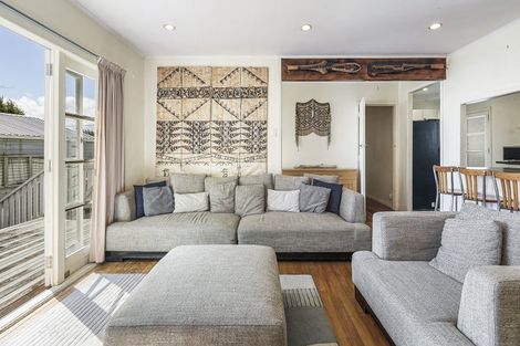 Photo of property in 59 Sylvan Crescent, Te Atatu South, Auckland, 0610
