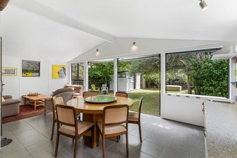 Photo of property in 218 Patuwai Drive, Whangamata, 3620