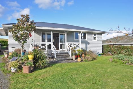 Photo of property in 38 Bickerstaffe Road, Maungaturoto, 0520
