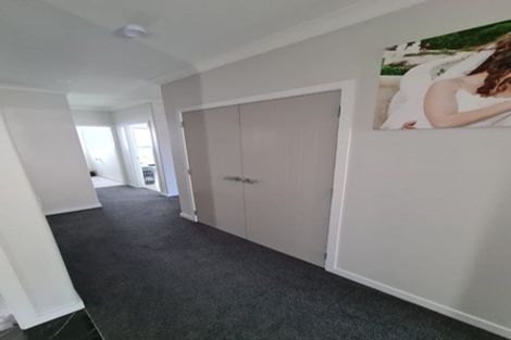 Photo of property in 10 Bridford Way, Paraparaumu, 5032