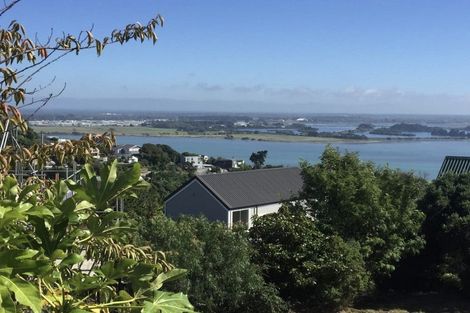 Photo of property in 6 Westmere Lane, Mount Pleasant, Christchurch, 8081