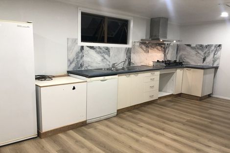 Photo of property in 71 Christmas Road, Manurewa, Auckland, 2102