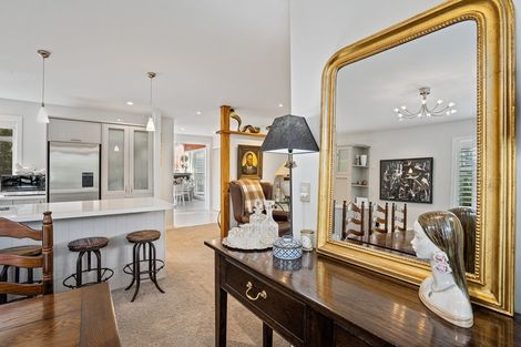 Photo of property in 11 Chapel Street, Russell, 0202