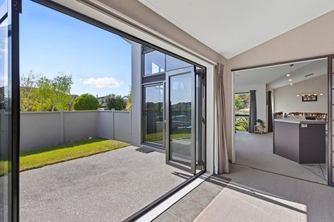 Photo of property in 2 Cadastral Court, Paraparaumu, 5032