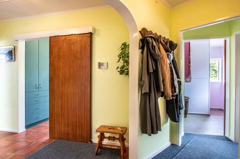 Photo of property in 14 Robert Street, Newlands, Wellington, 6037