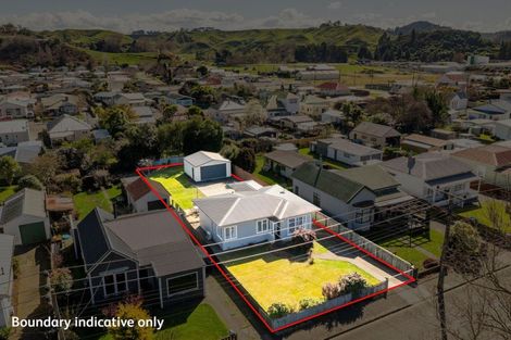 Photo of property in 12 Seddon Street, Aramoho, Whanganui, 4500