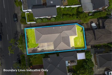 Photo of property in 21a Eastern Beach Road, Eastern Beach, Auckland, 2012