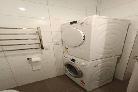 Photo of property in Apollo Apartments, 10/46g Rosedale Road, Rosedale, Auckland, 0632