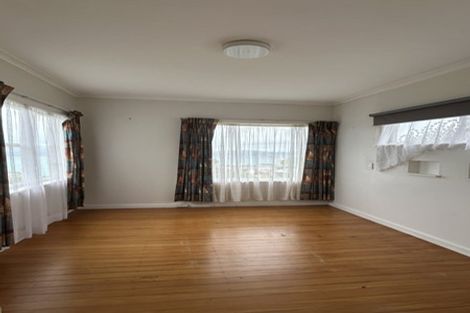 Photo of property in 11 Waru Street, Khandallah, Wellington, 6035